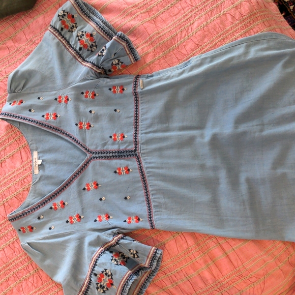 Pepe jeans denim dress with embroidery detail. Size xs. Excellent condition. - Picture 2 of 6